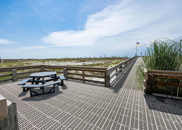 Apartment Island Winds West 674