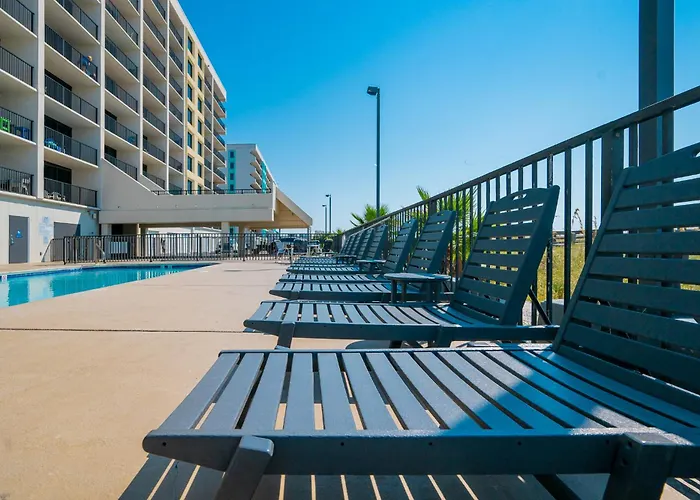 Apartment Island Winds West 674